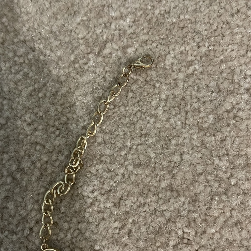 White Necklace - Picture 3 of 6
